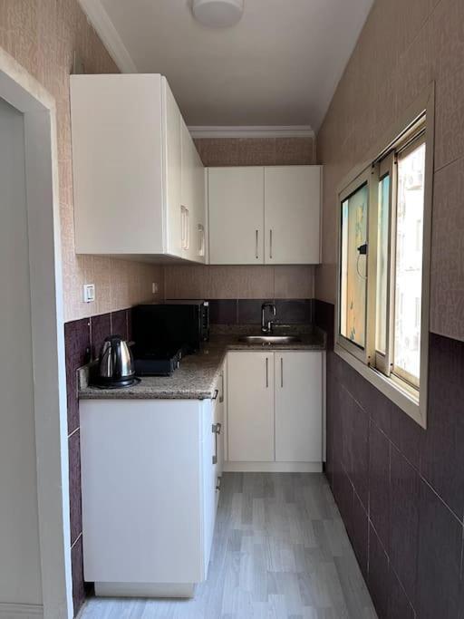 Cozy 2br Centered