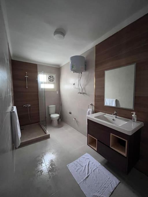 Cozy 2br Centered