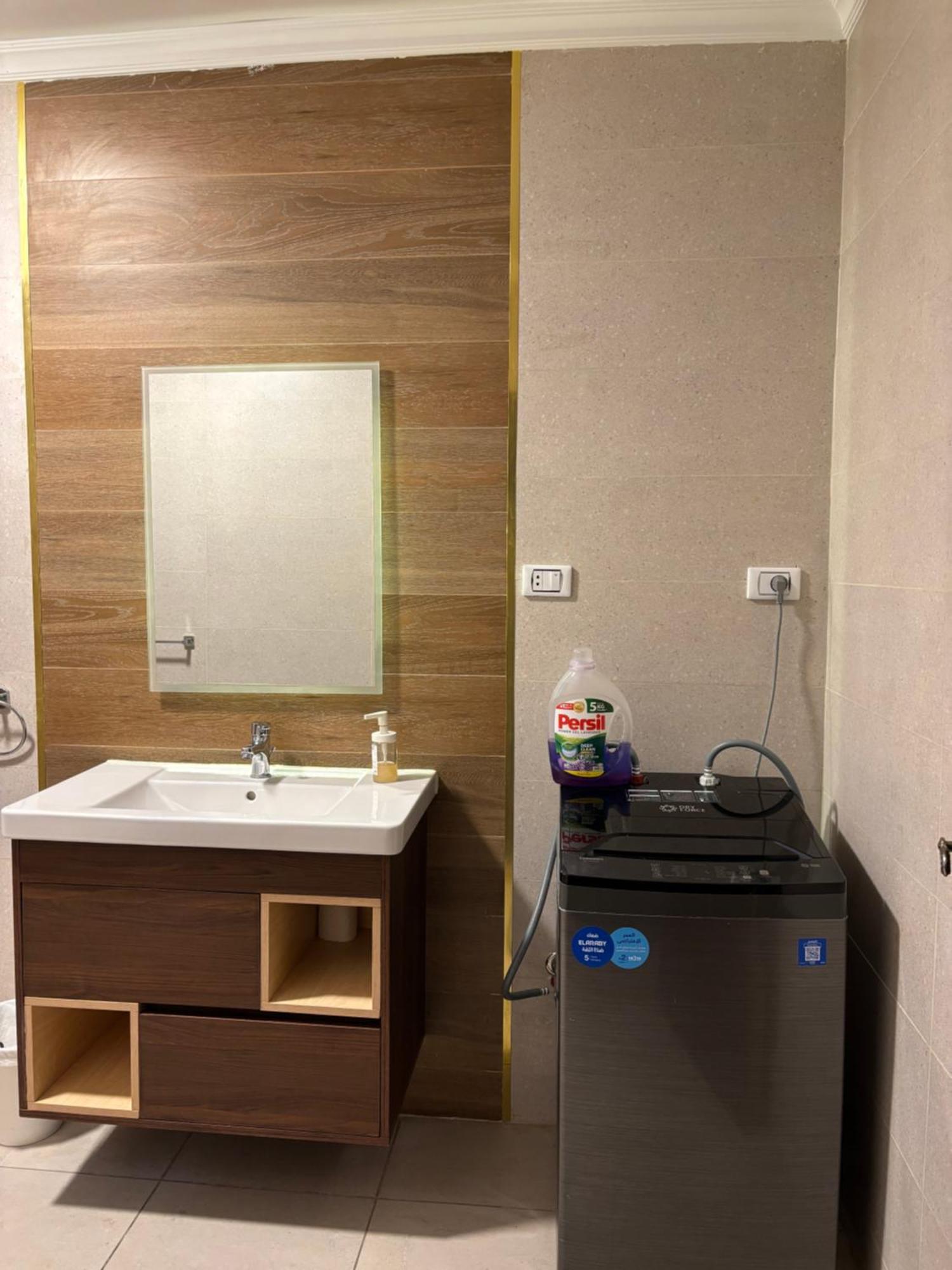 Cozy 2br Centered Apartment *
